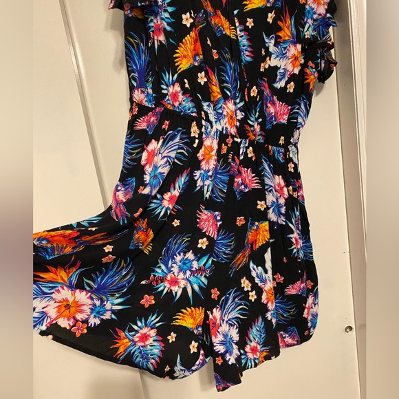 Floral Romper - Picture 6 of 7